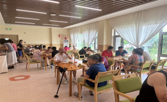 2024年8月10日，养老公司“亲亲邻里食堂”盛大开业_副本.jpg